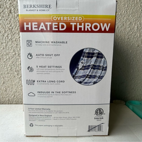 Berkshire Oversized 5 Setting Heated Throw Auto Shut Off 60"x70" Navy Plaid NIB - Picture 2 of 11